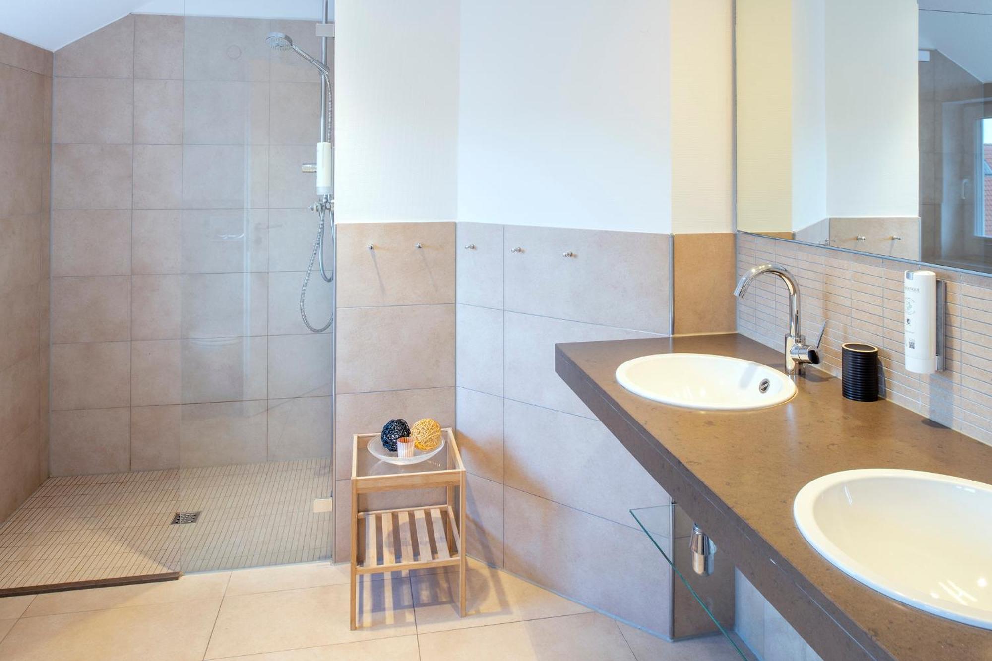 Suitenhotel Idyll Heckenrose Лангеог Екстериор снимка